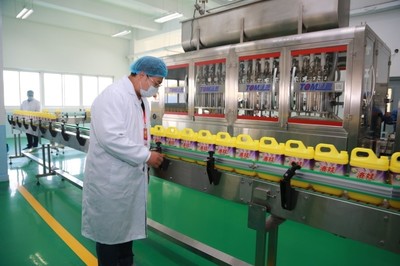 年度18次市场抽检全合格，京东11.11前走进洛娃溯源宠物食品品质密码